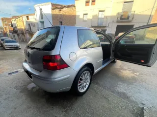 Volkswagen Golf 2001
