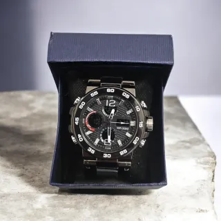 Reloj Deportivo Hombre Negro y Plateado
