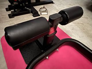 Máquina Sentadilla Sissy Sin Uso