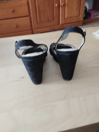 Sandalias fiesta pedrería negras