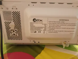 Microondas ALYON blanco con grill