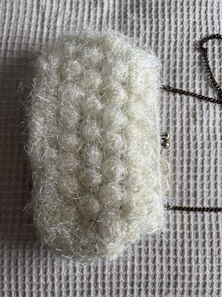 Bolso de fiesta blanco con cadena