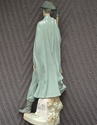 Lladro Soldado con Fusil.  SIN DEFECTOS.