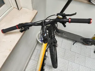 Bicicleta de Montaña BPro Negra y Naranja