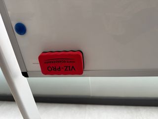 Pizarra Magnética con Ruedas Multiposición