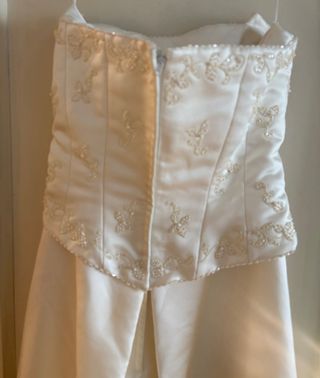 Abito da Sposa con ricami dorati