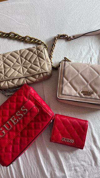 Lote Bolsos Guess Rosa y Rojo Usados