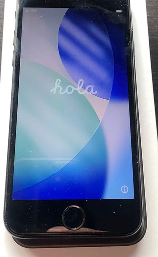 iPhone SE (2ª gen) Negro + Air Pods + Carcasa