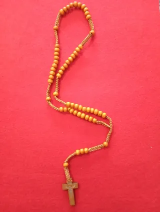 Rosario in legno con croce