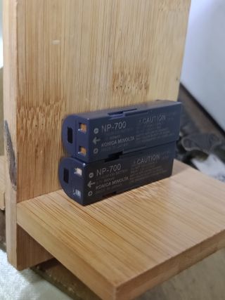 2 Batterie Konica Minolta NP-700 per Fotocamere Digitali