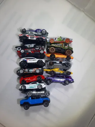 Coches de juguete variados lote15