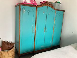 Armario restaurado madera verde