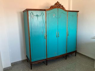 Armario restaurado madera verde