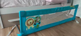 Barrera de seguridad para cama infantil