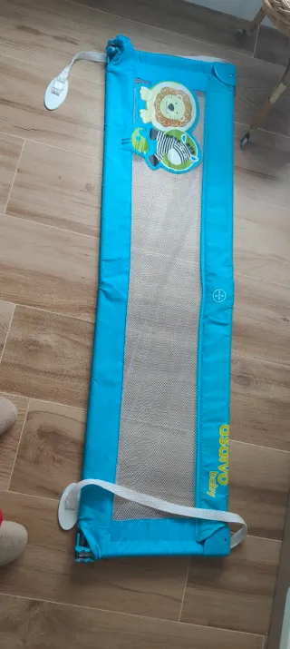 Barrera de seguridad para cama infantil