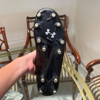 Botas de fútbol Under Armour negras