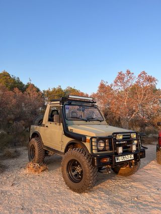 SUZUKI SAMURAI SJ413