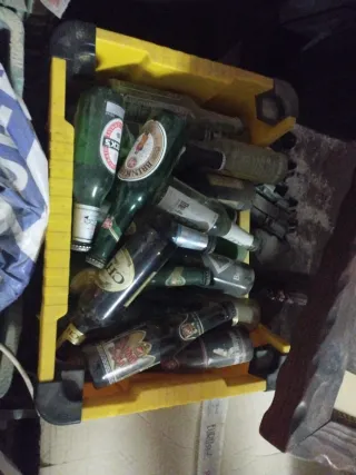 Lotto di bottiglie vuote di birra, più di 100