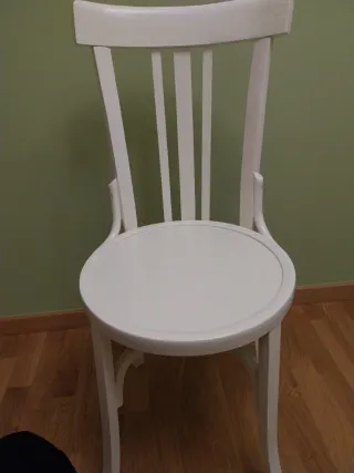 Conjunto de 2 sillas de madera blancas