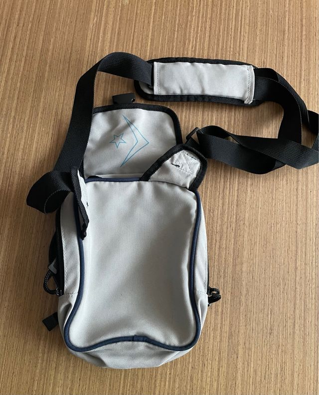 Bolso bandolera Converse gris y azul