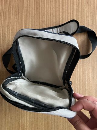 Bolso bandolera Converse gris y azul