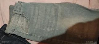 Pantalón tejano azul claro nuevos , sin estrenar.