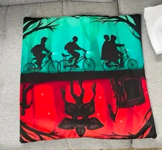 Funda Cojín Stranger Things Diseño Upside Down