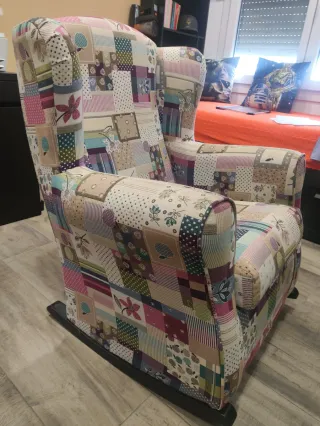 Sillón balancín mecedora patchwork multicolor