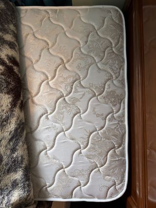 Camas gemelas 90cm madera y satén