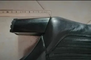 Stivali neri tacco largo plateau n.37