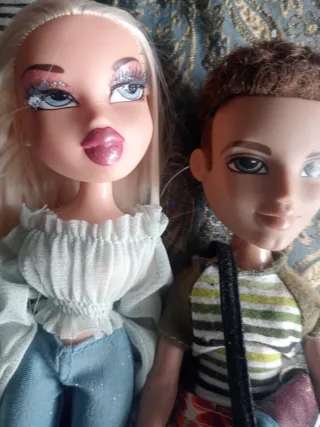 Due bambole Bratz