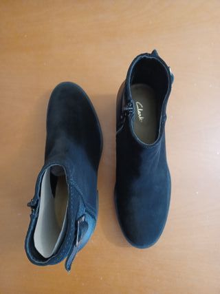Botines Clarks Talla 37 Hebilla Negra