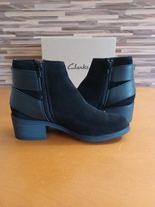 Botines Clarks Talla 37 Hebilla Negra