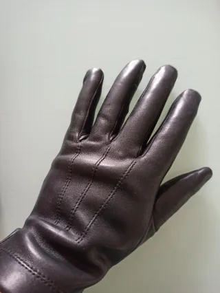 Guantes de piel negros con pelo interior