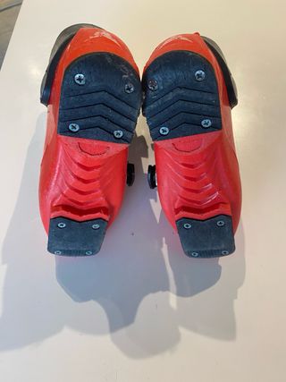 Botas de esquí ATOMIC infantiles.