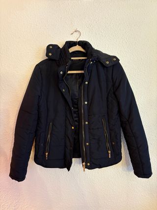 Chaqueta azul acolchada mujer