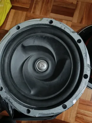 2 Subwoofer Sony Xplod y Kenwood