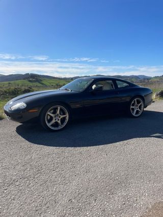 Jaguar XKR 2001