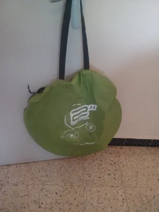 Tienda de campaña Quechua verde