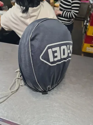 Casco SHOEI blanco, rojo y morado Escucho ofertas