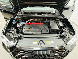 AUDI Q3 RS 2.5 TFSI quattro