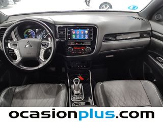 Mitsubishi Outlander 2.4 PHEV Kaiteki 4WD Auto 165 kW (224 CV)