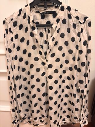 Blusa Zara lunares blanca y negra Talla XS
