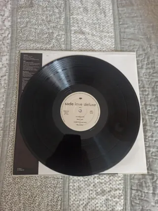 Vinilo Sade Love Deluxe R&B Soul