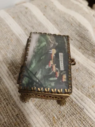 Joyero vintage pequeño dorado