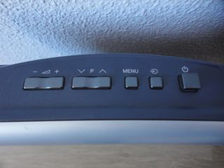 MONITOR SHARP 20 PULGADAS