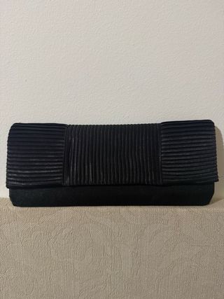 Pochette nera raso plissettato elegante