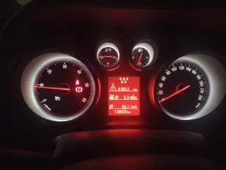 Opel Zafira Tourer 2015