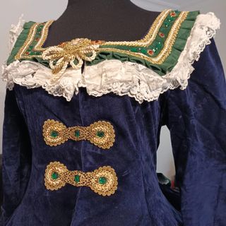 Vestido de época hecho a medida + sombrero