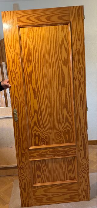 Puertas de armario de madera maciza